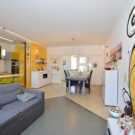 Noemi & Ana Apartment Ровинь Экстерьер фото