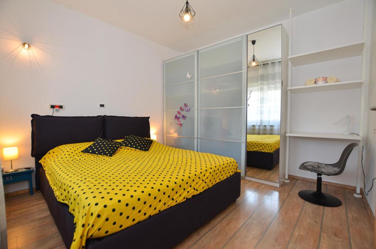 Noemi & Ana Apartment Ровинь Экстерьер фото