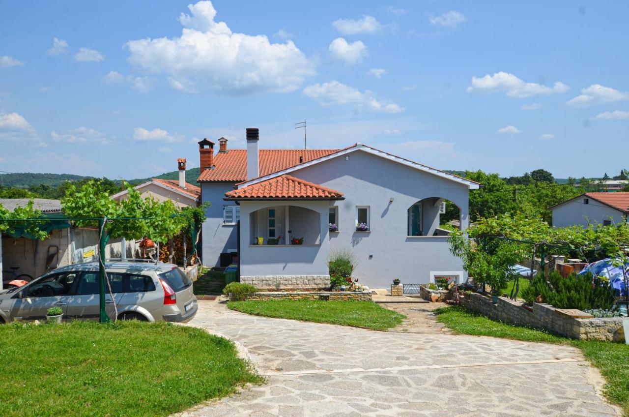 Noemi & Ana Apartment Ровинь Экстерьер фото