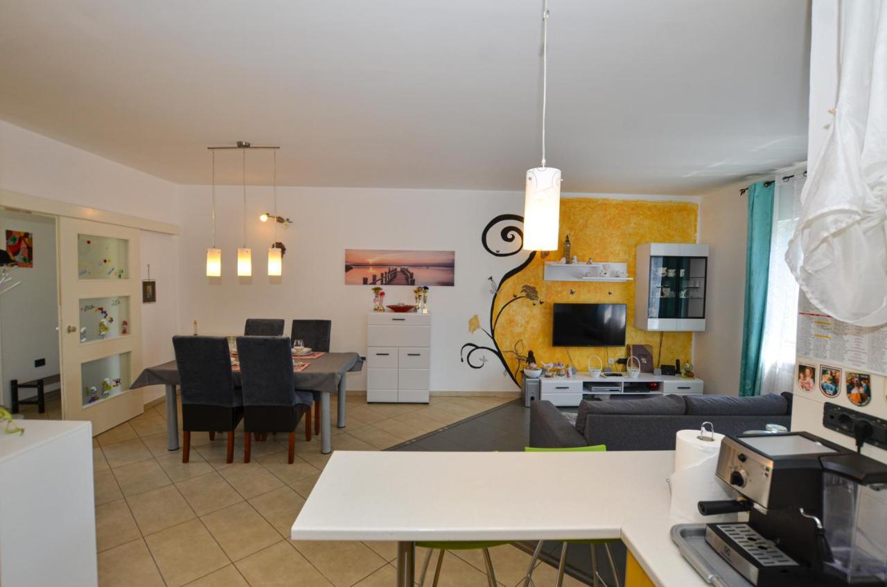 Noemi & Ana Apartment Ровинь Экстерьер фото