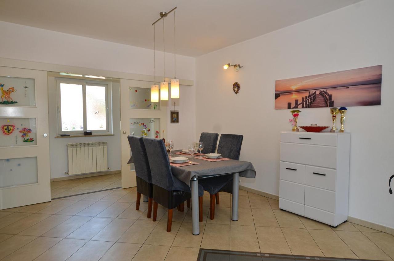 Noemi & Ana Apartment Ровинь Экстерьер фото
